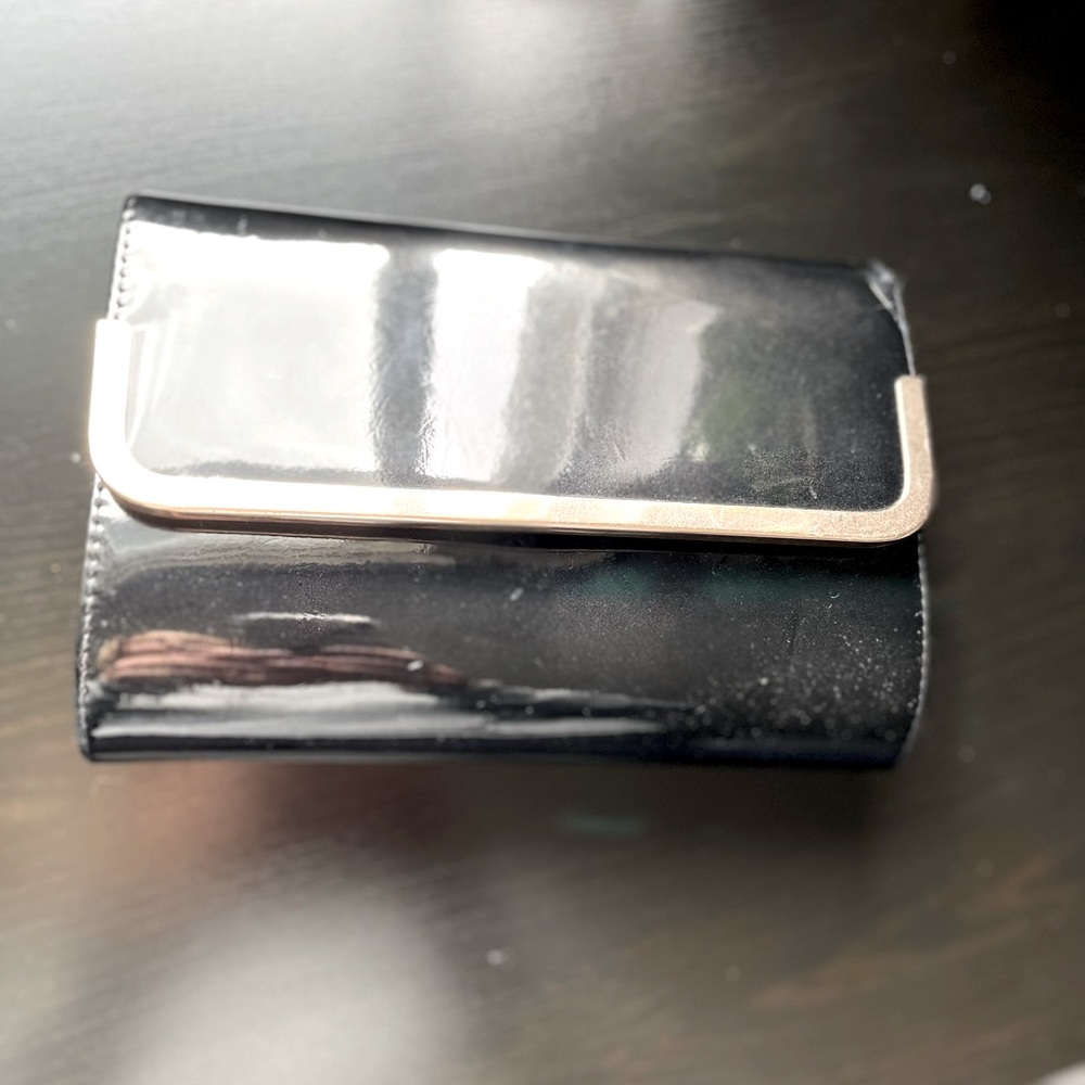 Black Patent Clutch